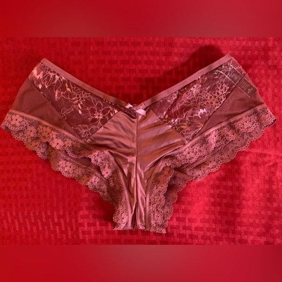 Victoria’s Secret Very Sexy cheeky panty - Picture 1 of 3